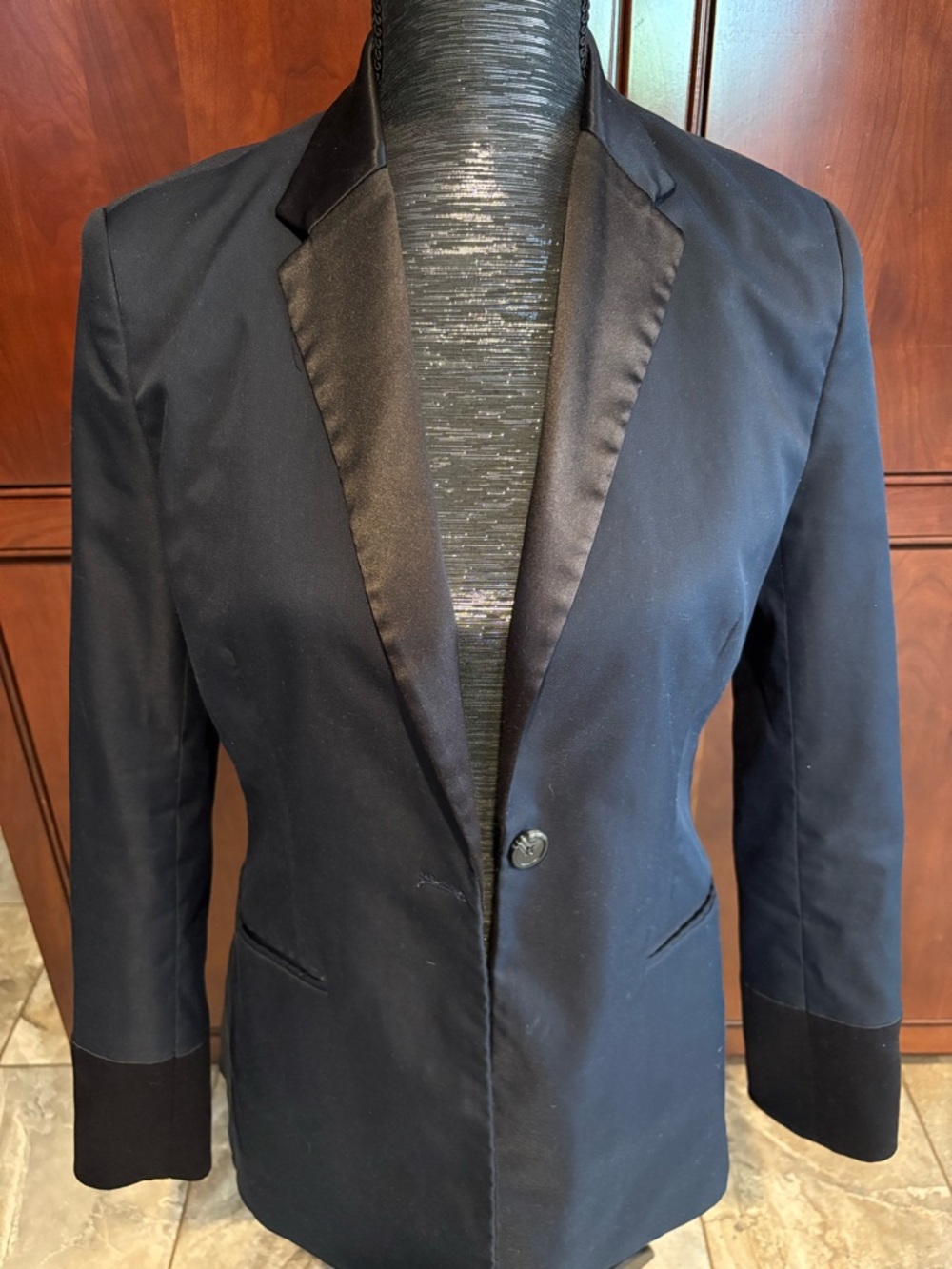 Estee Lauder Navy Blue Satin-Look Lining Jacket - Picture 2 of 6